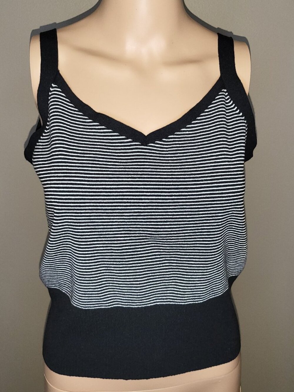 Ann Taylor LOFT Black & White Striped Sweater Tank Top Knit Womens Large - Picture 2 of 5